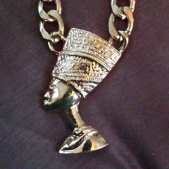 Necklace and earring set - Picture 1 of 3